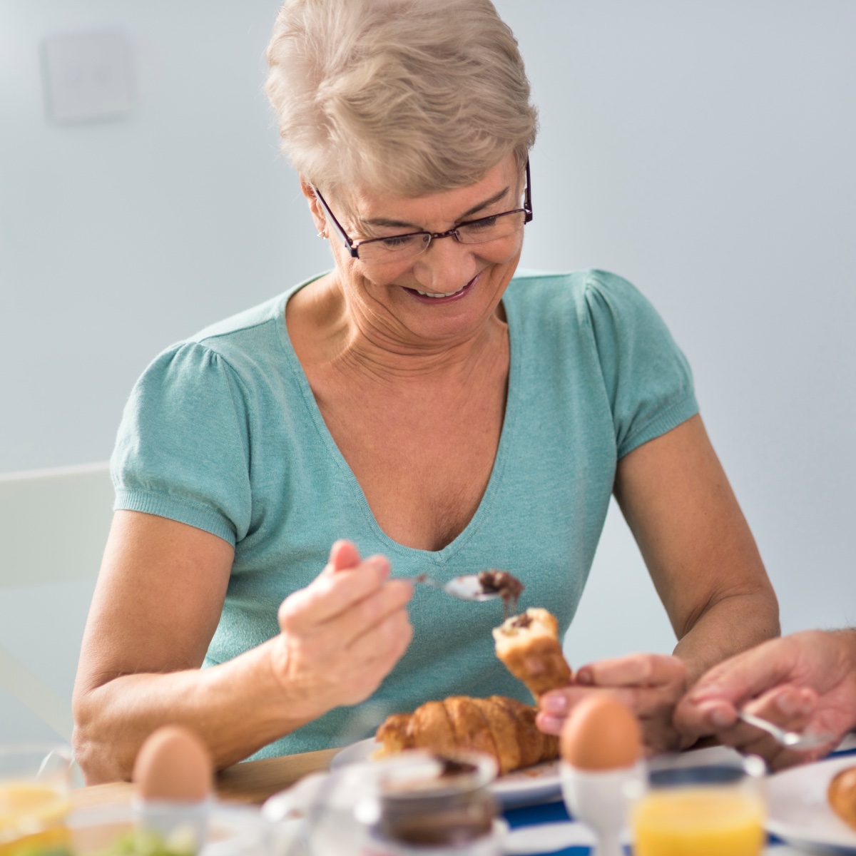 Attendo eldery women having lunch